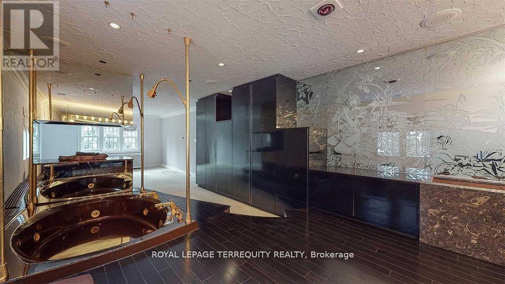 312 Glenayr Road, Toronto, Ontario  M5P 3C5 - Photo 14 - C13155952
