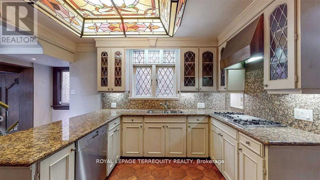 312 Glenayr Road, Toronto, Ontario  M5P 3C5 - Photo 28 - C13155952