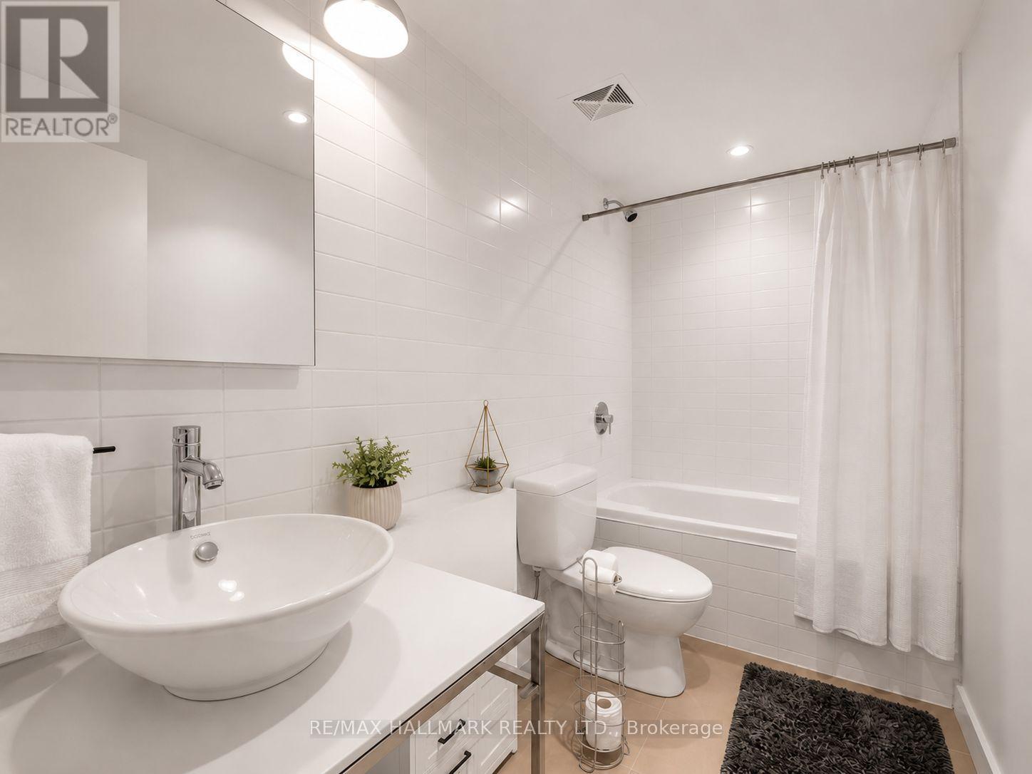 213 - 75 Portland Street, Toronto, Ontario M5V 2M9 - Photo 12 - C13155998