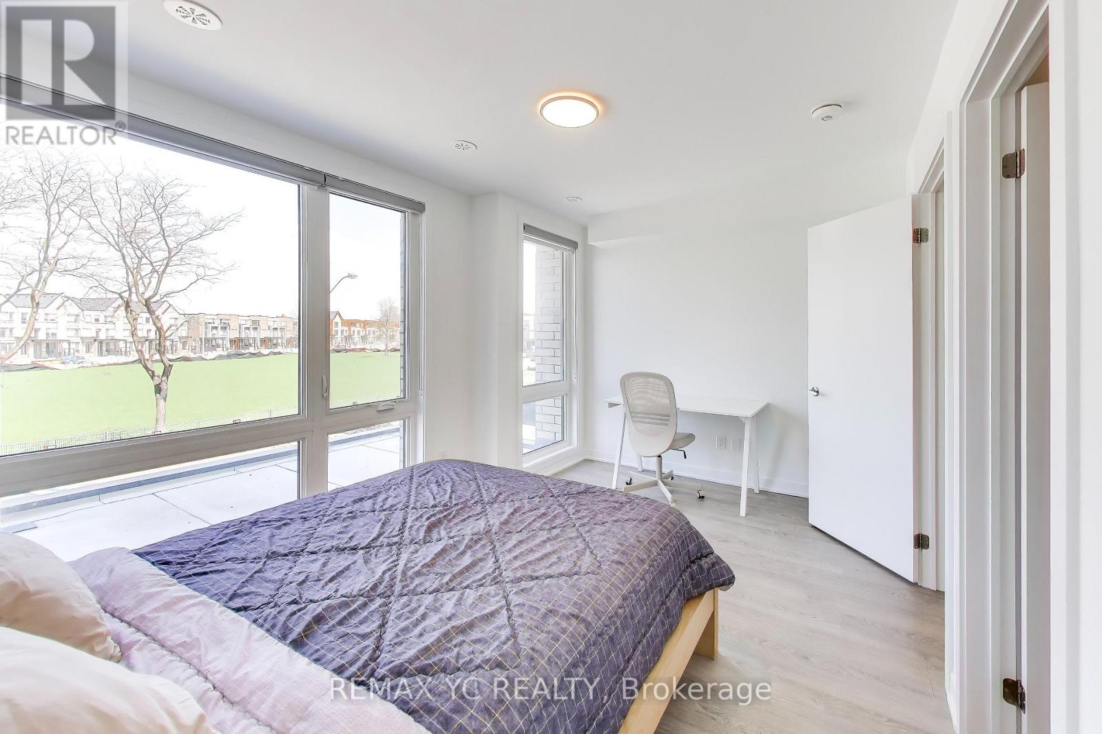 18 Deep Roots Terrace, Toronto, Ontario  M6A 0G1 - Photo 11 - C13156014