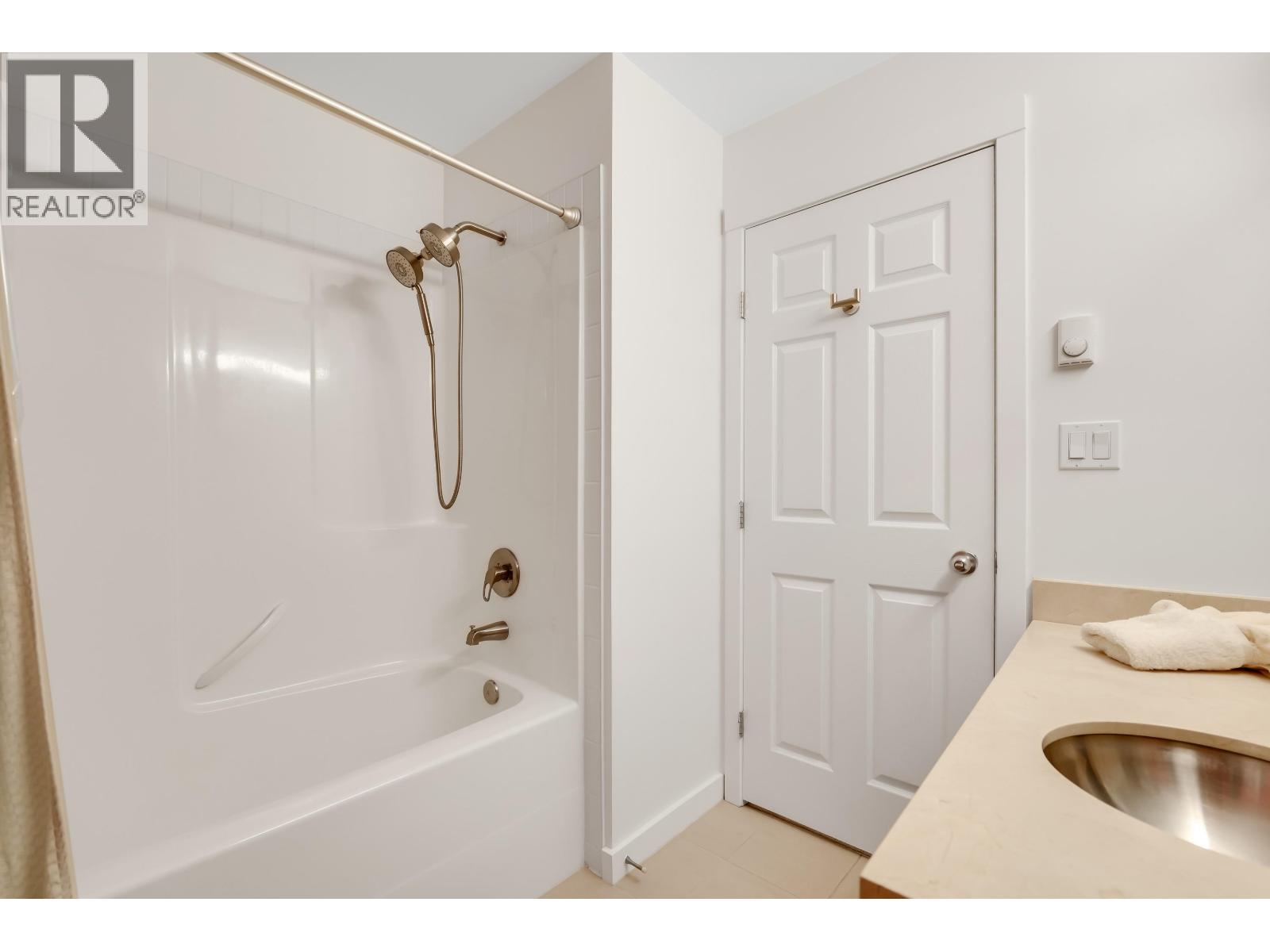 6 1204 Main Street, Squamish, British Columbia  V8B 0S3 - Photo 15 - R3126233