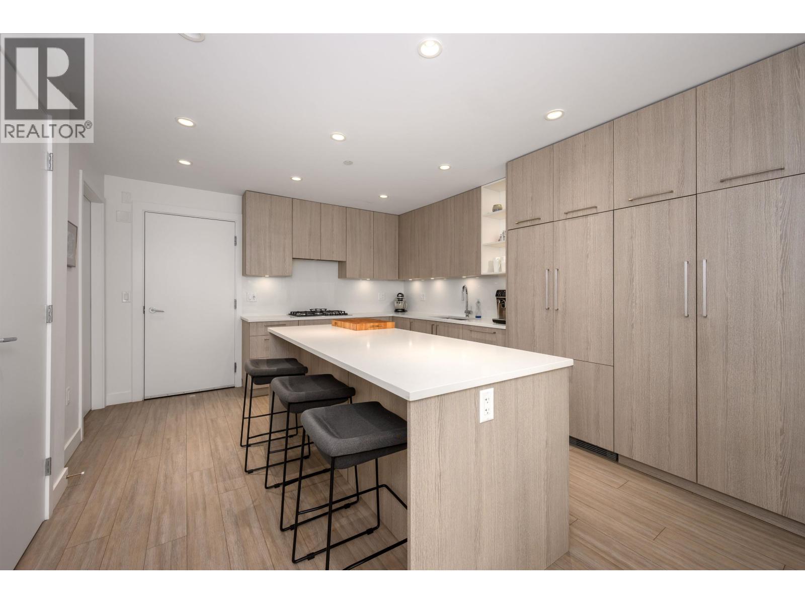 108 733 E 3rd Street, North Vancouver, British Columbia V7L 1G8 - Photo 12 - R3126249