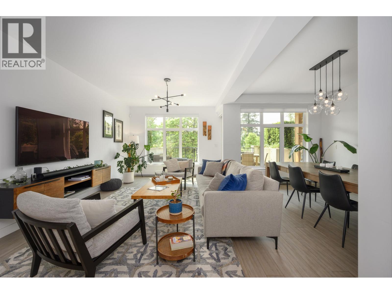 108 733 E 3rd Street, North Vancouver, British Columbia V7L 1G8 - Photo 2 - R3126249