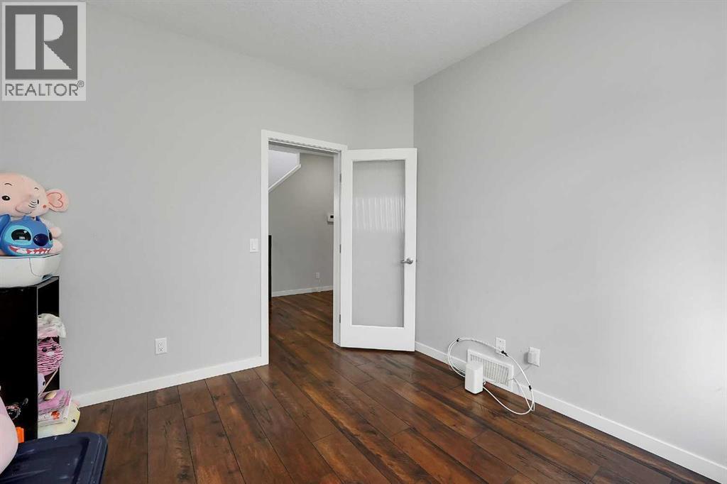 216 Carringvue Manor NW, Calgary, Alberta T3P 0W3 - Photo 8 - A2311000