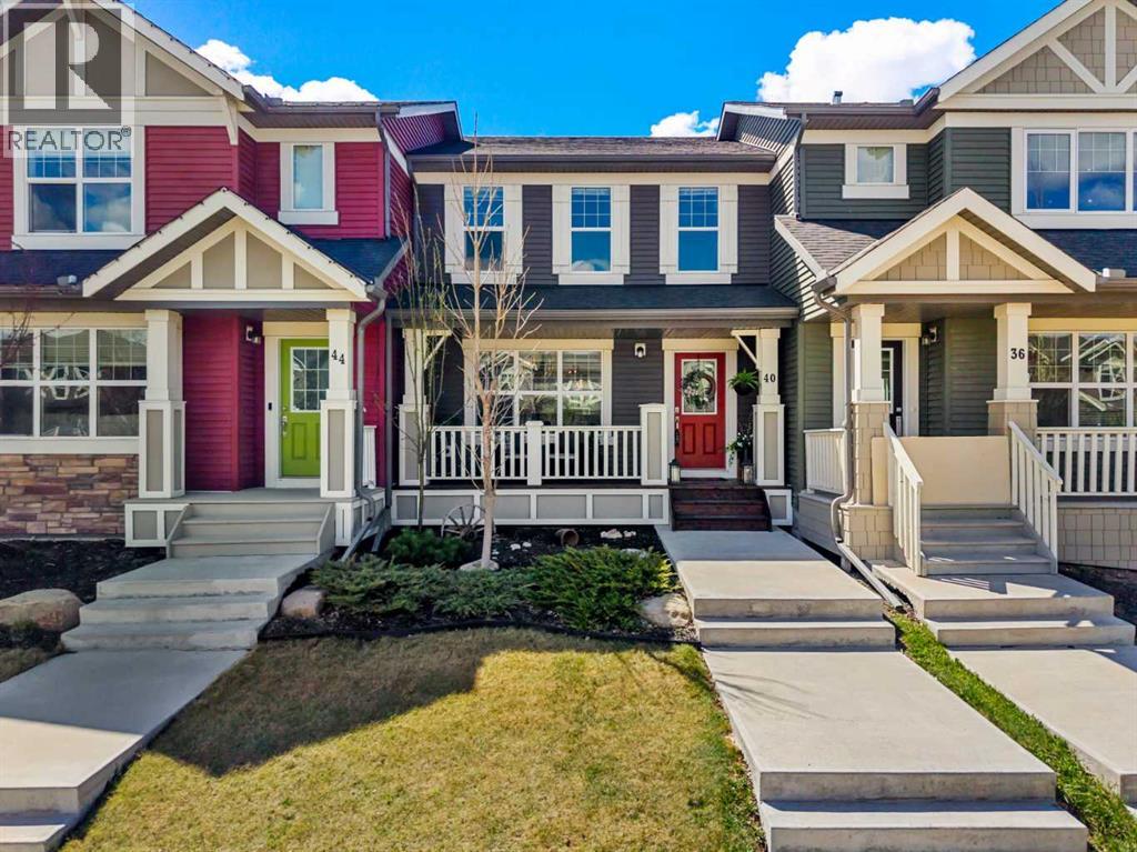 40 Sunvalley Road, Cochrane, Alberta