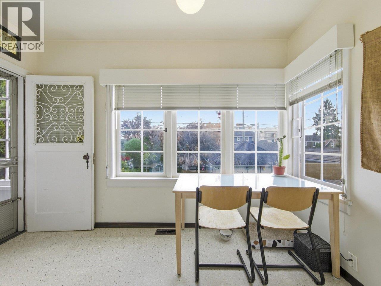 2506 W 15th Avenue, Vancouver, British Columbia  V6K 2Z4 - Photo 12 - R3126231