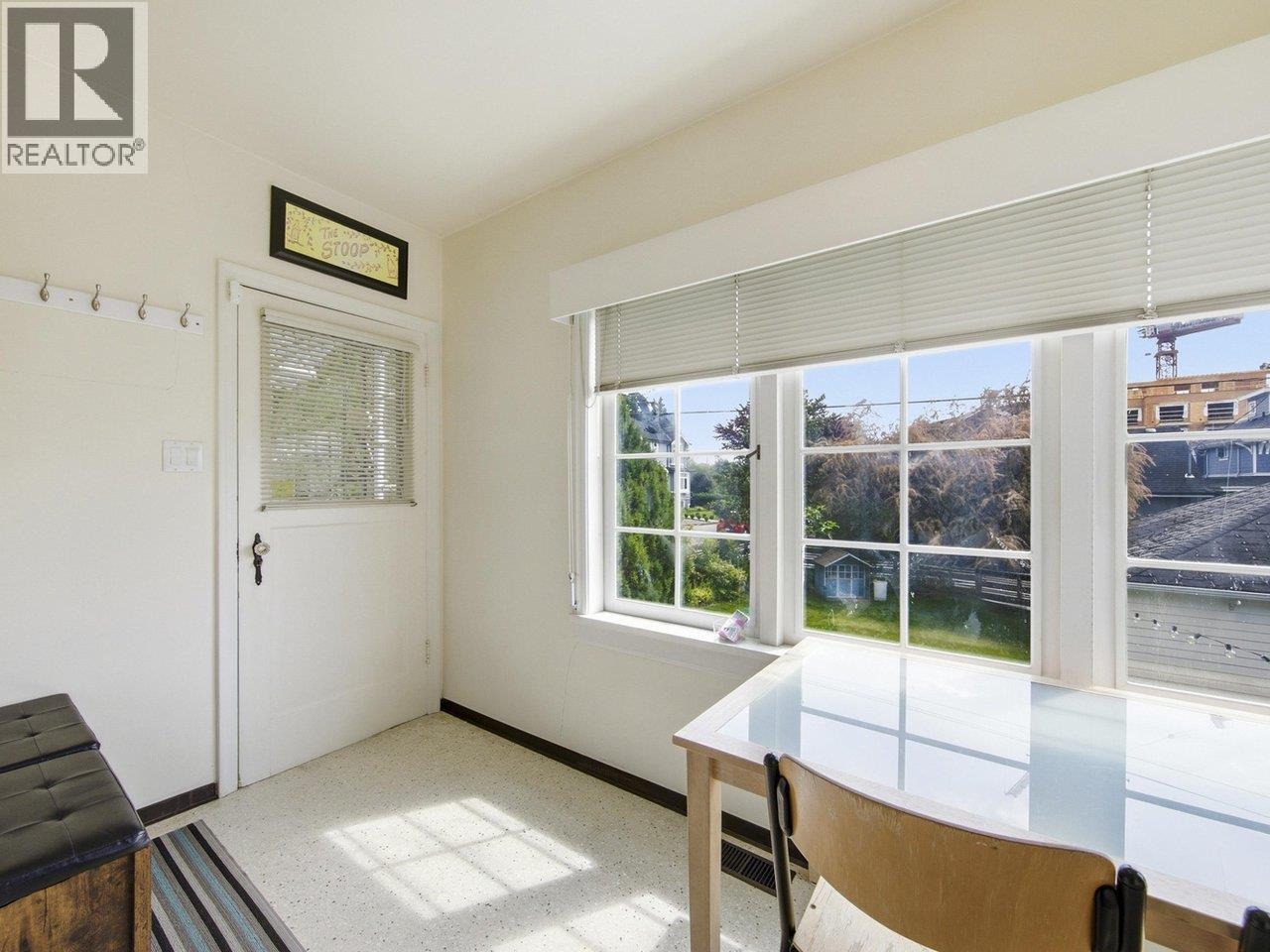 2506 W 15th Avenue, Vancouver, British Columbia  V6K 2Z4 - Photo 25 - R3126231