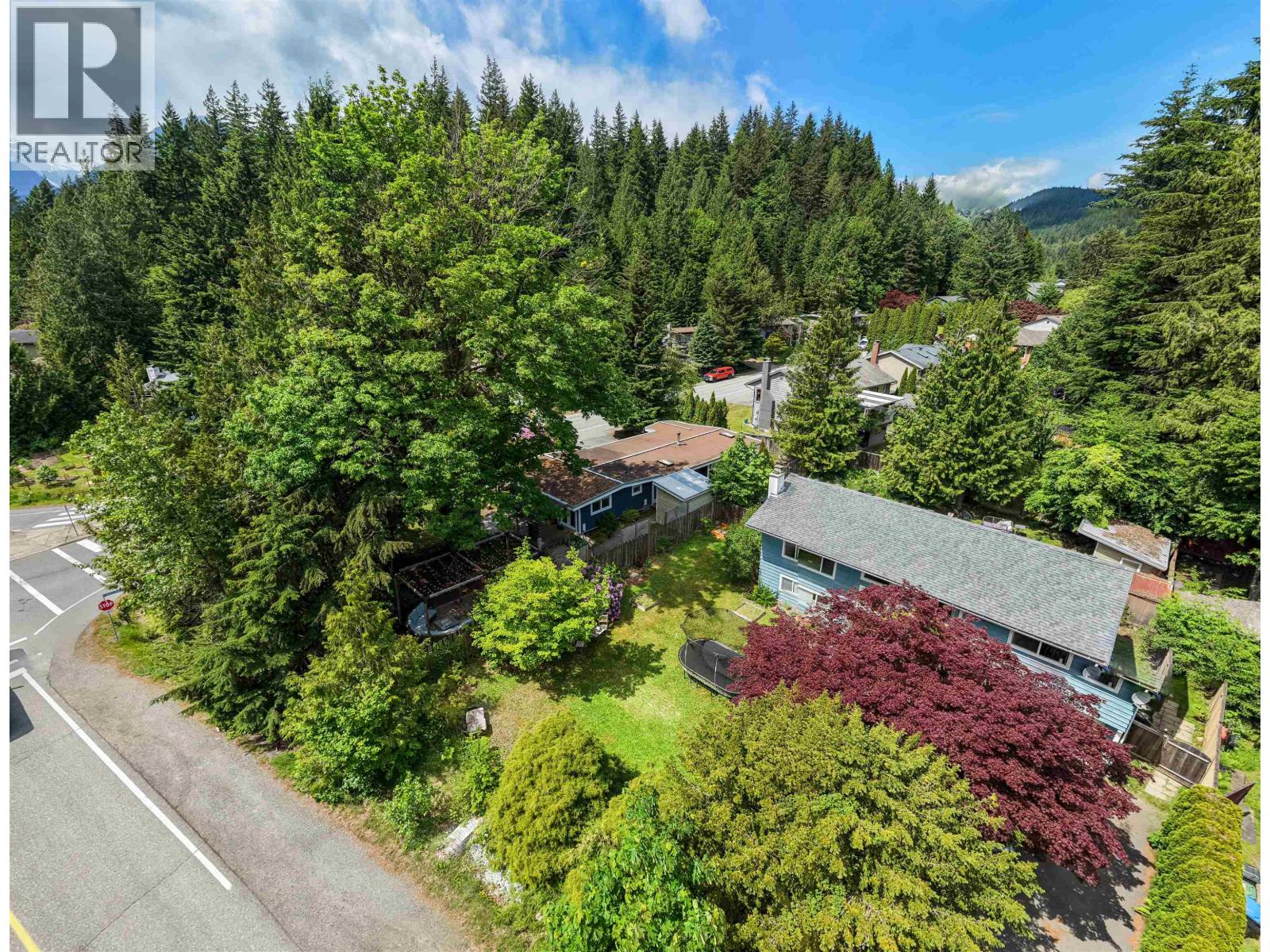 40524 N Highlands Way, Squamish, British Columbia  V0N 1T0 - Photo 27 - R3126243