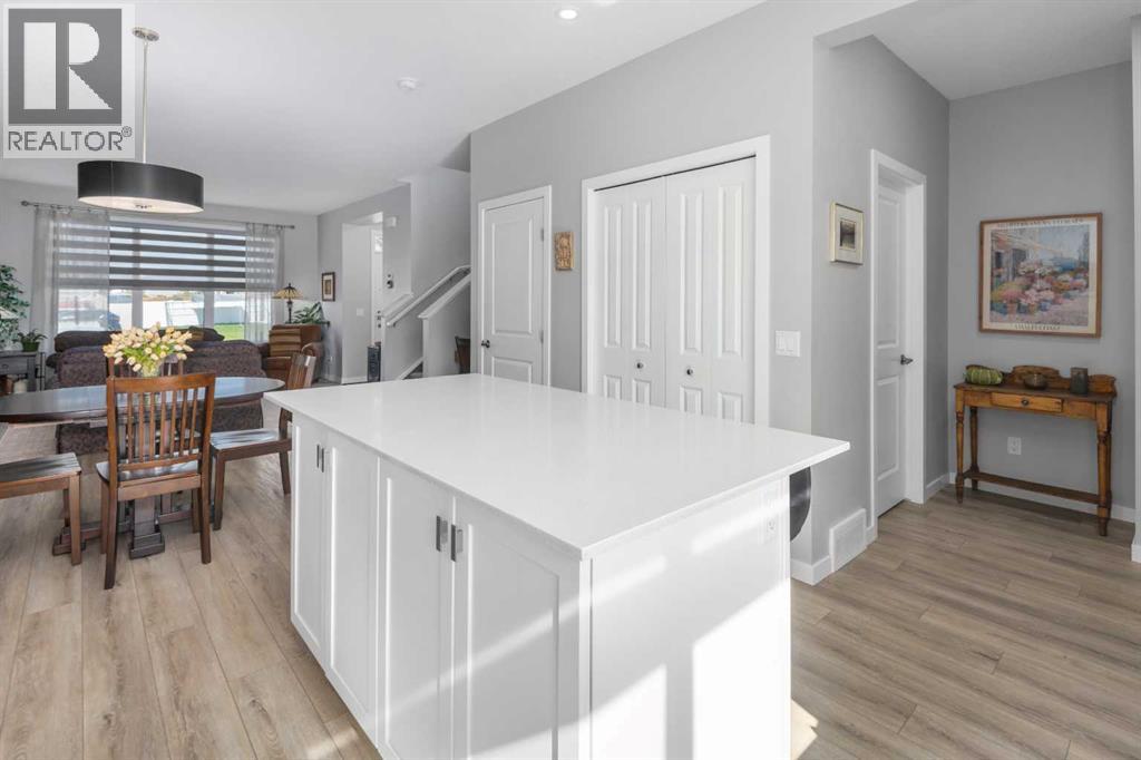 395 Magnolia Drive Se, Calgary, Alberta  T3M 3M4 - Photo 11 - A2313147
