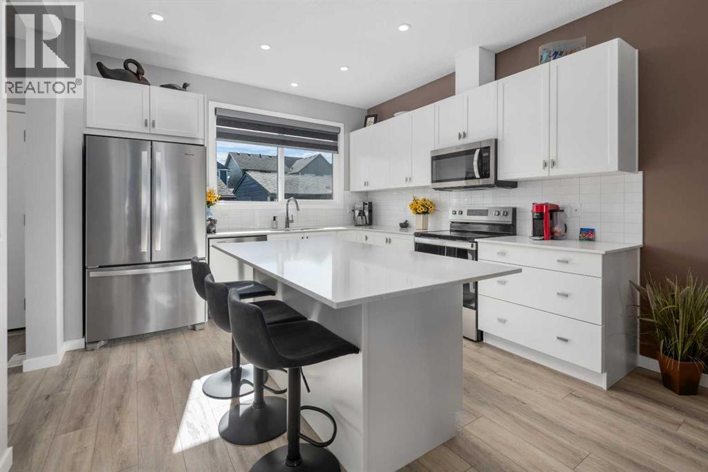 395 Magnolia Drive Se, Calgary, Alberta  T3M 3M4 - Photo 7 - A2313147