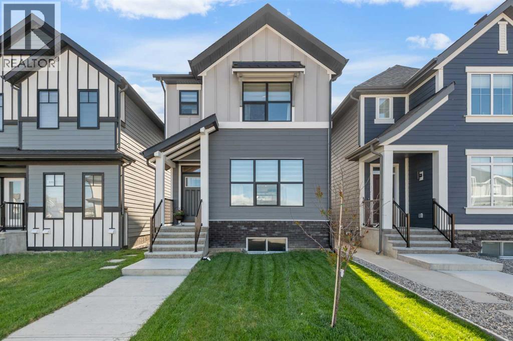 395 Magnolia Drive Se, Calgary, Alberta  T3M 3M4 - Photo 1 - A2313147