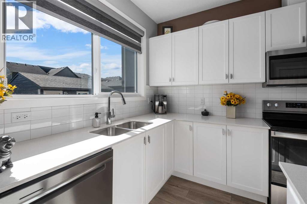 395 Magnolia Drive Se, Calgary, Alberta  T3M 3M4 - Photo 9 - A2313147