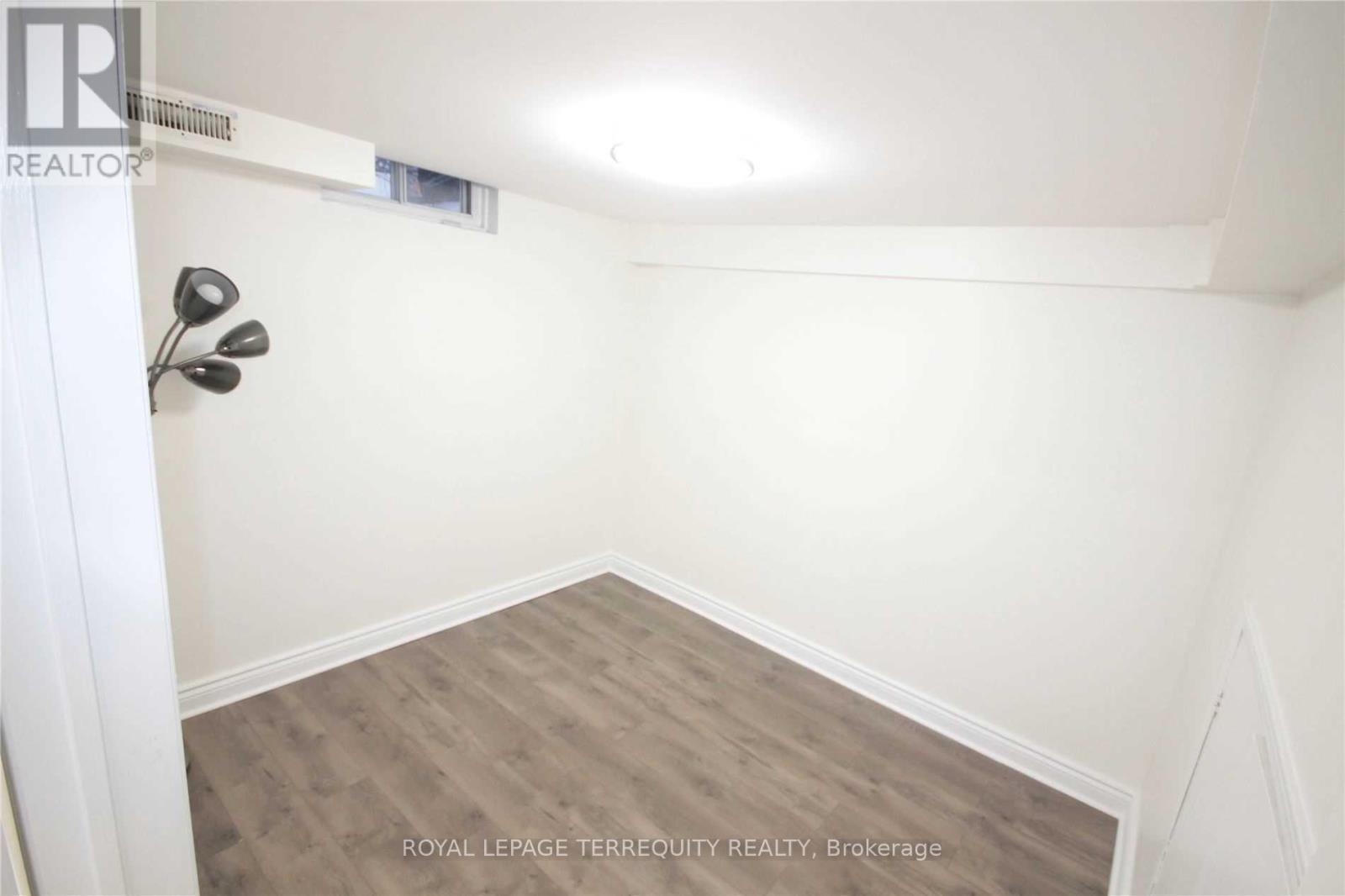 Bsmnt - 111 Caronia Square, Toronto, Ontario  M1B 2Z9 - Photo 3 - E13155856