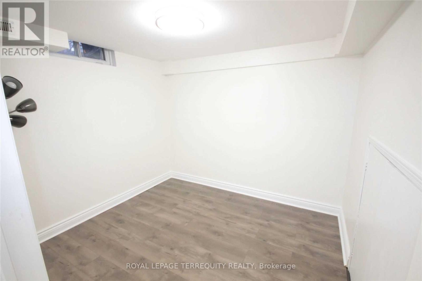 Bsmnt - 111 Caronia Square, Toronto, Ontario  M1B 2Z9 - Photo 4 - E13155856