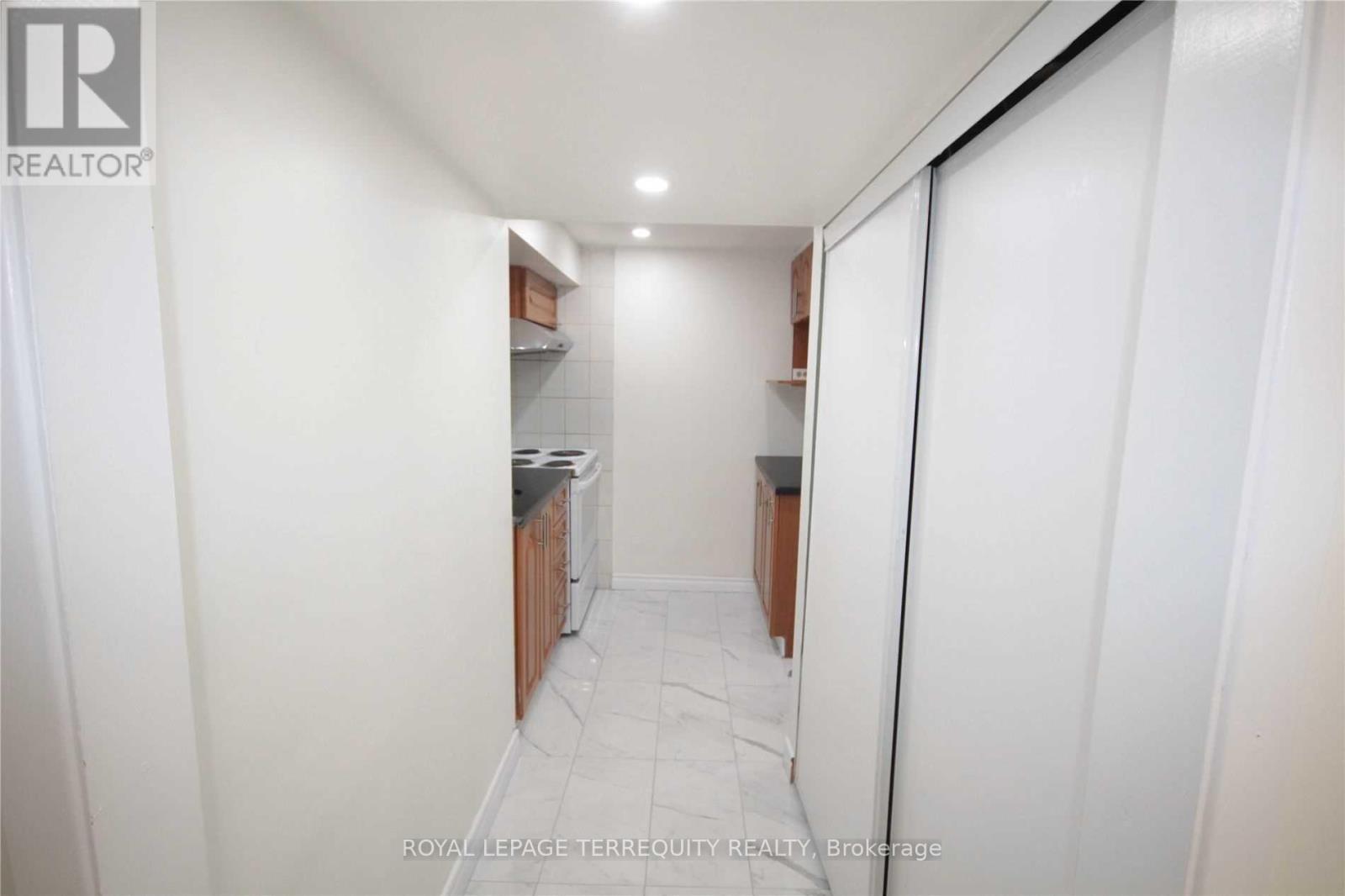 Bsmnt - 111 Caronia Square, Toronto, Ontario  M1B 2Z9 - Photo 5 - E13155856