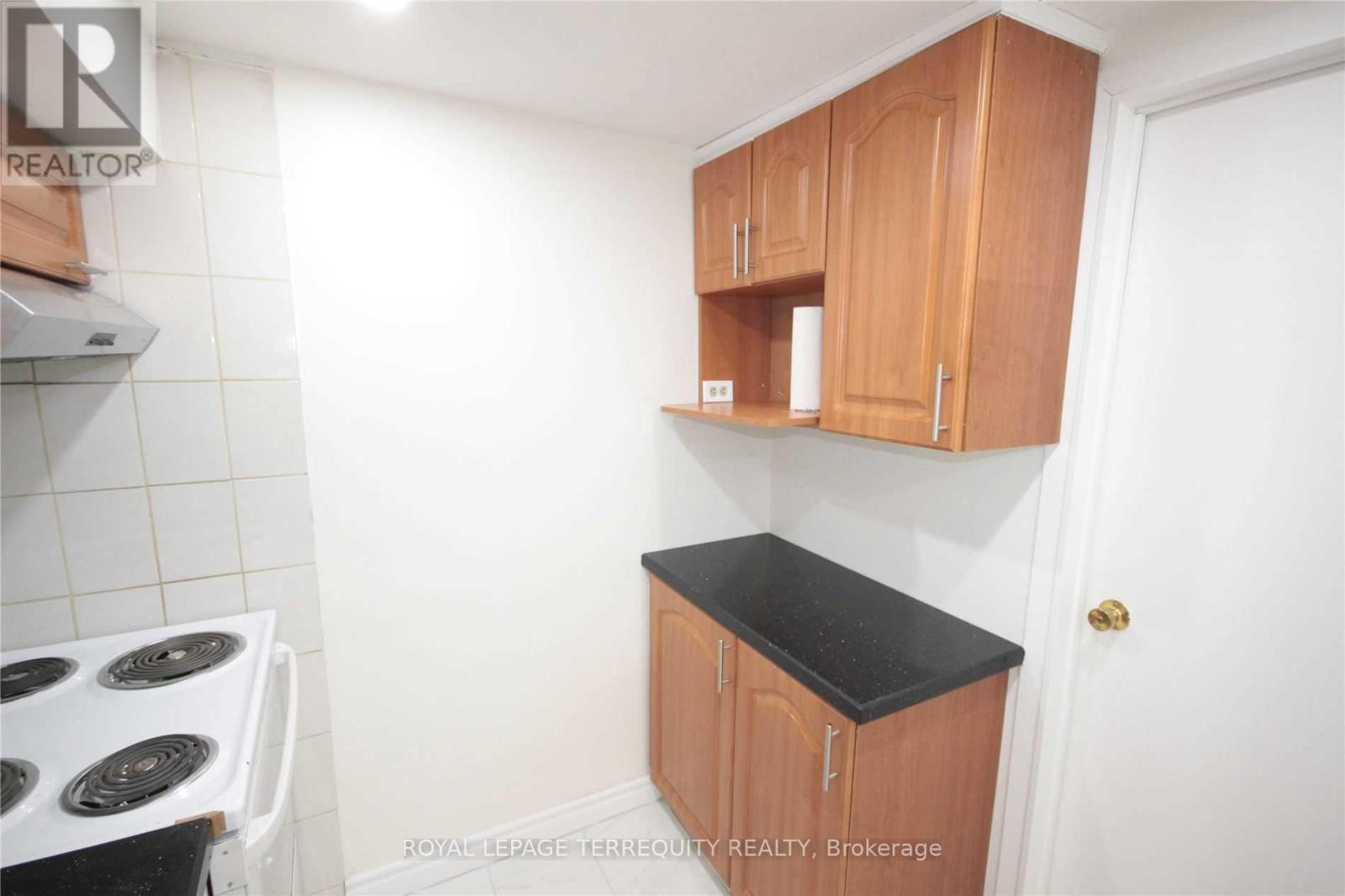 Bsmnt - 111 Caronia Square, Toronto, Ontario  M1B 2Z9 - Photo 9 - E13155856