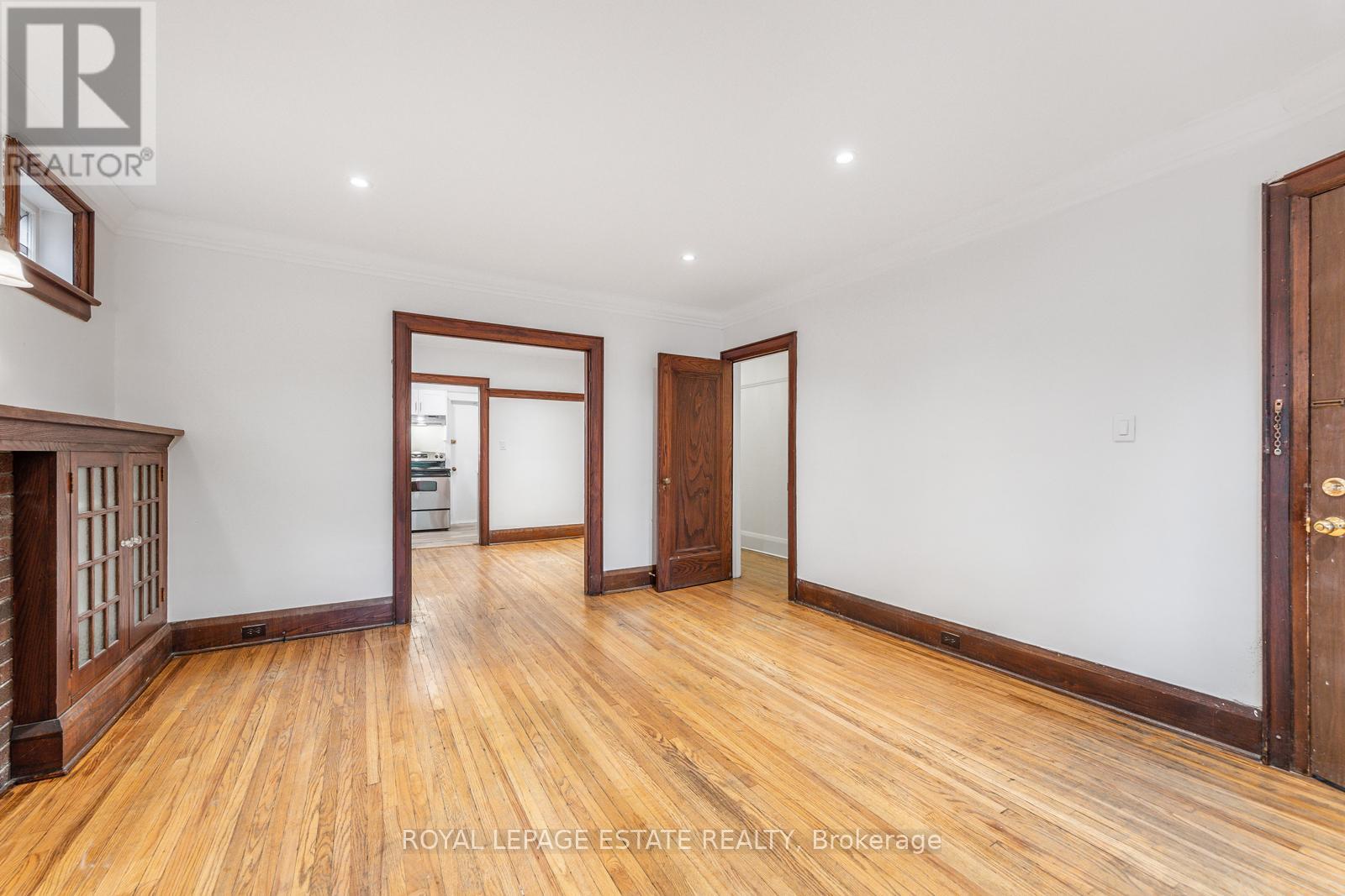 Main - 88 Glen Manor Drive, Toronto, Ontario  M4E 2X2 - Photo 11 - E13156022