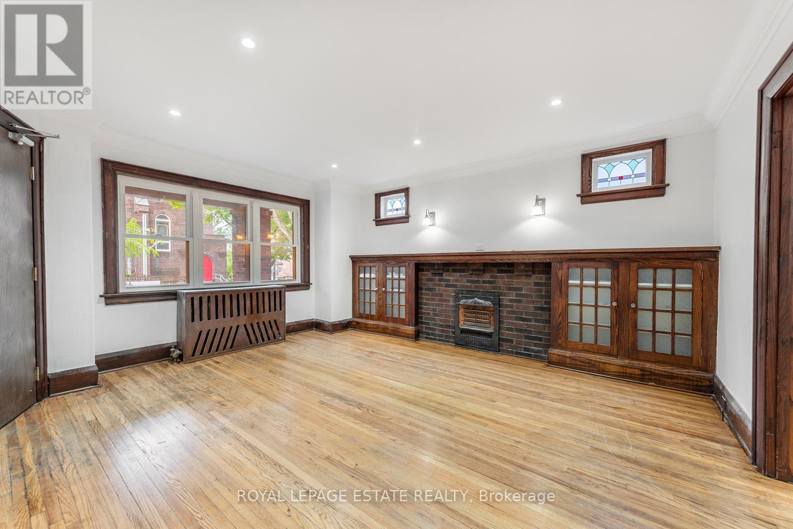Main - 88 Glen Manor Drive, Toronto, Ontario  M4E 2X2 - Photo 12 - E13156022