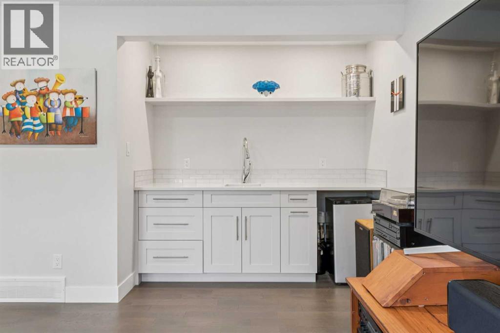 1303 105 Avenue SW, Calgary, Alberta  T2W 0B5 - Photo 17 - A2313272