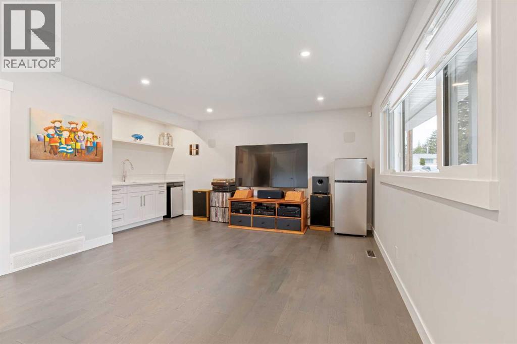 1303 105 Avenue SW, Calgary, Alberta  T2W 0B5 - Photo 16 - A2313272
