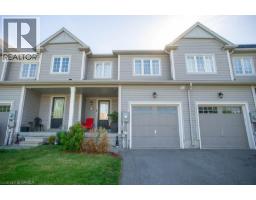 153 ENGLISH Lane, Brantford, Ontario