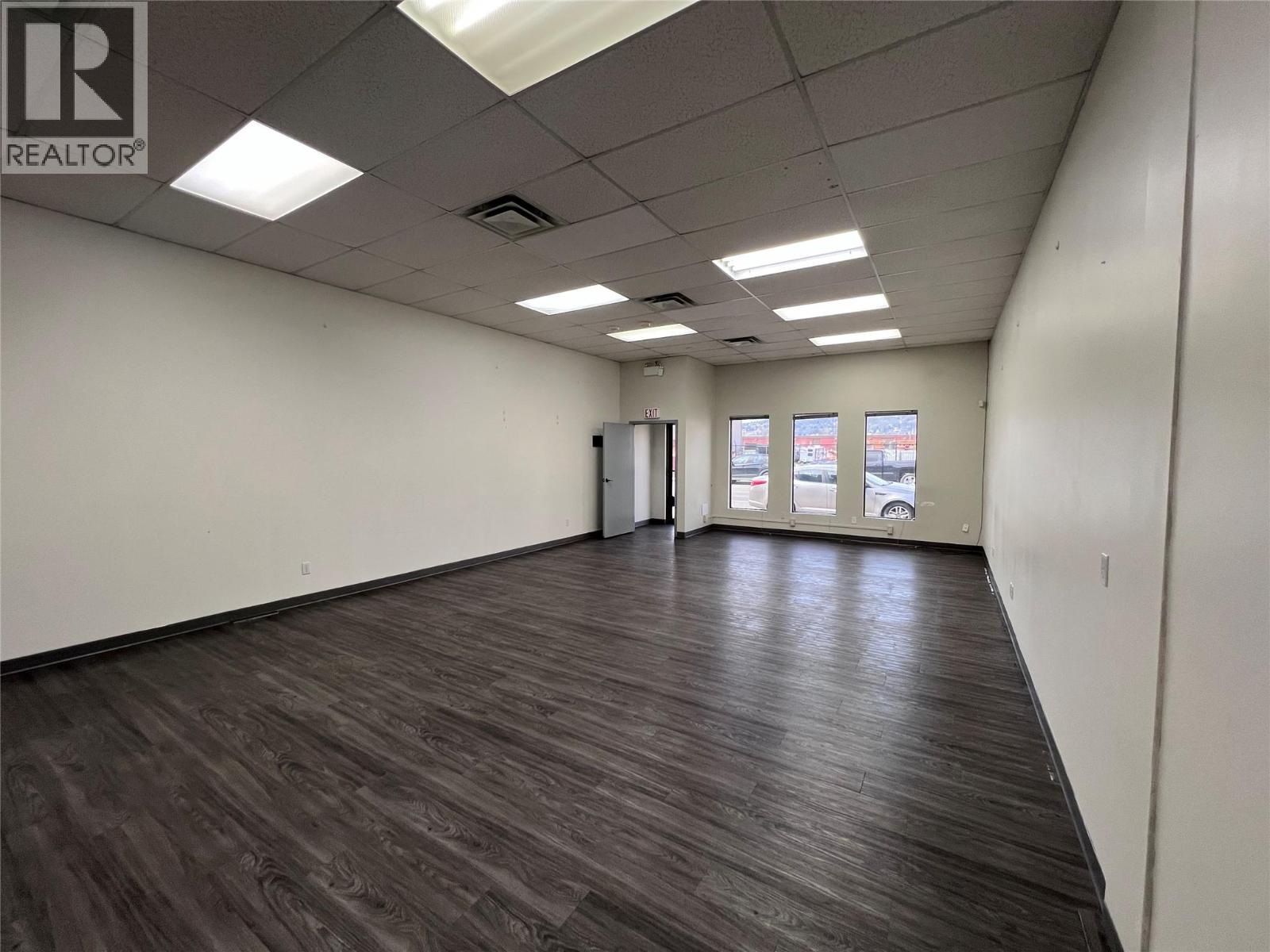 915 Ellis Street, Kelowna, British Columbia  V1Y 1Y9 - Photo 3 - 10330455