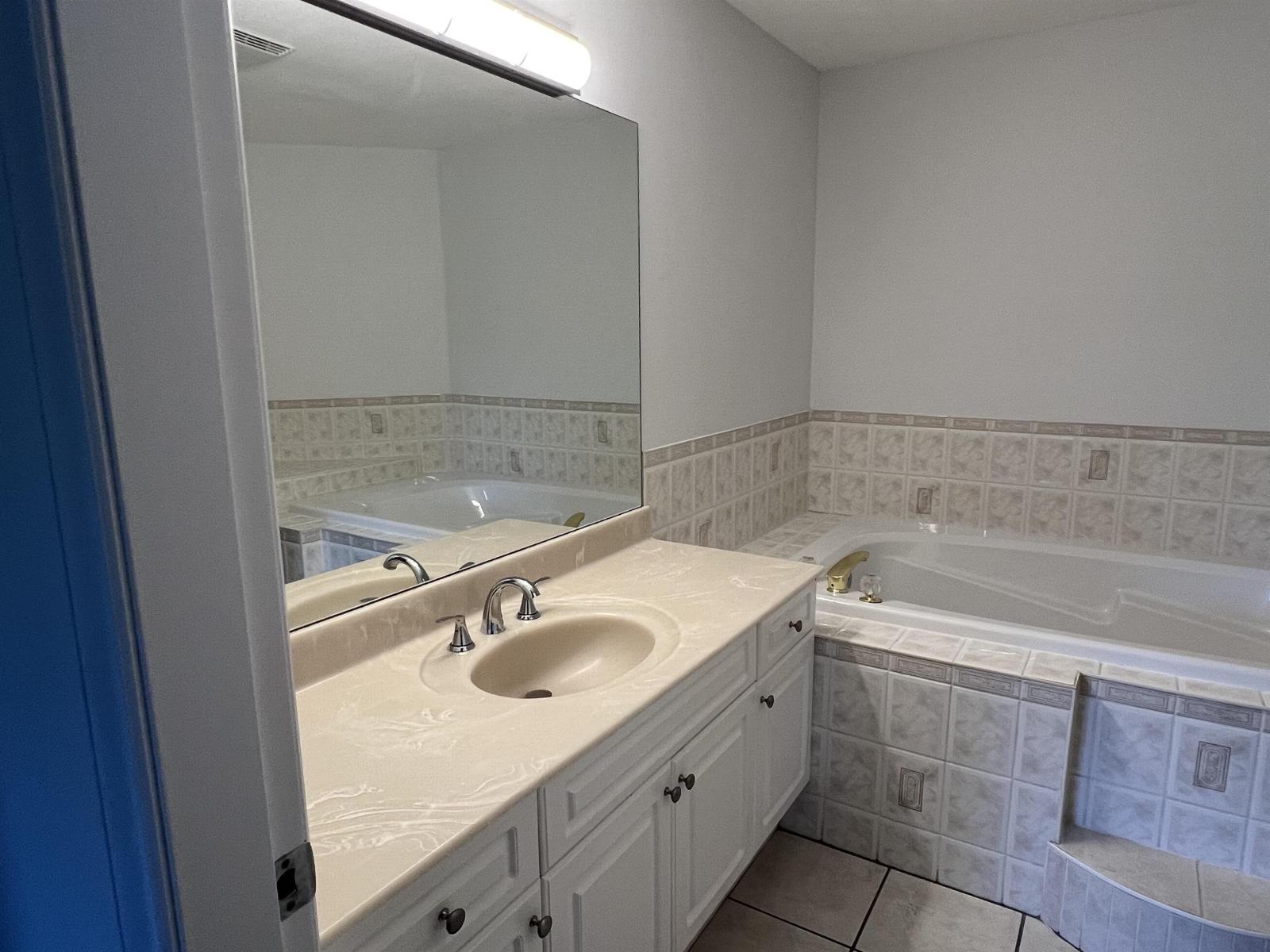 208 34101 Old Yale Road, Abbotsford, British Columbia  V2S 2K4 - Photo 12 - R3125363