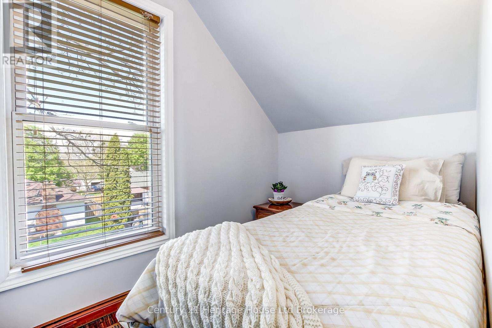 84 East Park Drive, Woodstock, Ontario N4S 3N2 - Photo 14 - X13155858