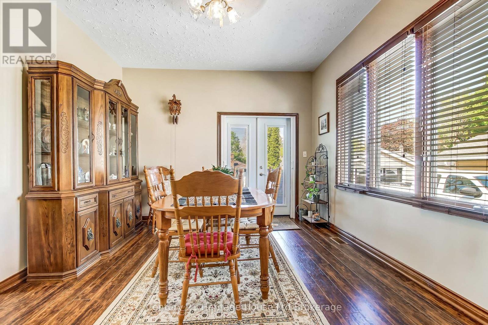 84 East Park Drive, Woodstock, Ontario N4S 3N2 - Photo 5 - X13155858