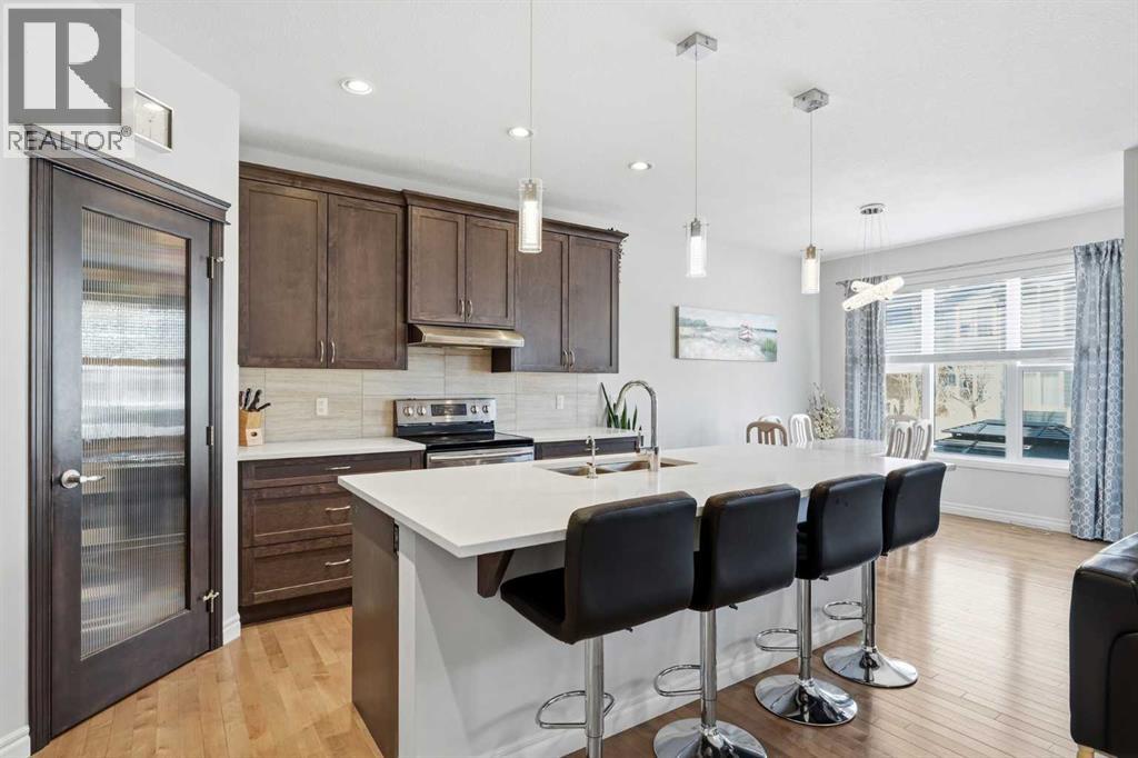 345 Evansglen Drive NW, Calgary, Alberta  T3P 0X7 - Photo 3 - A2303209