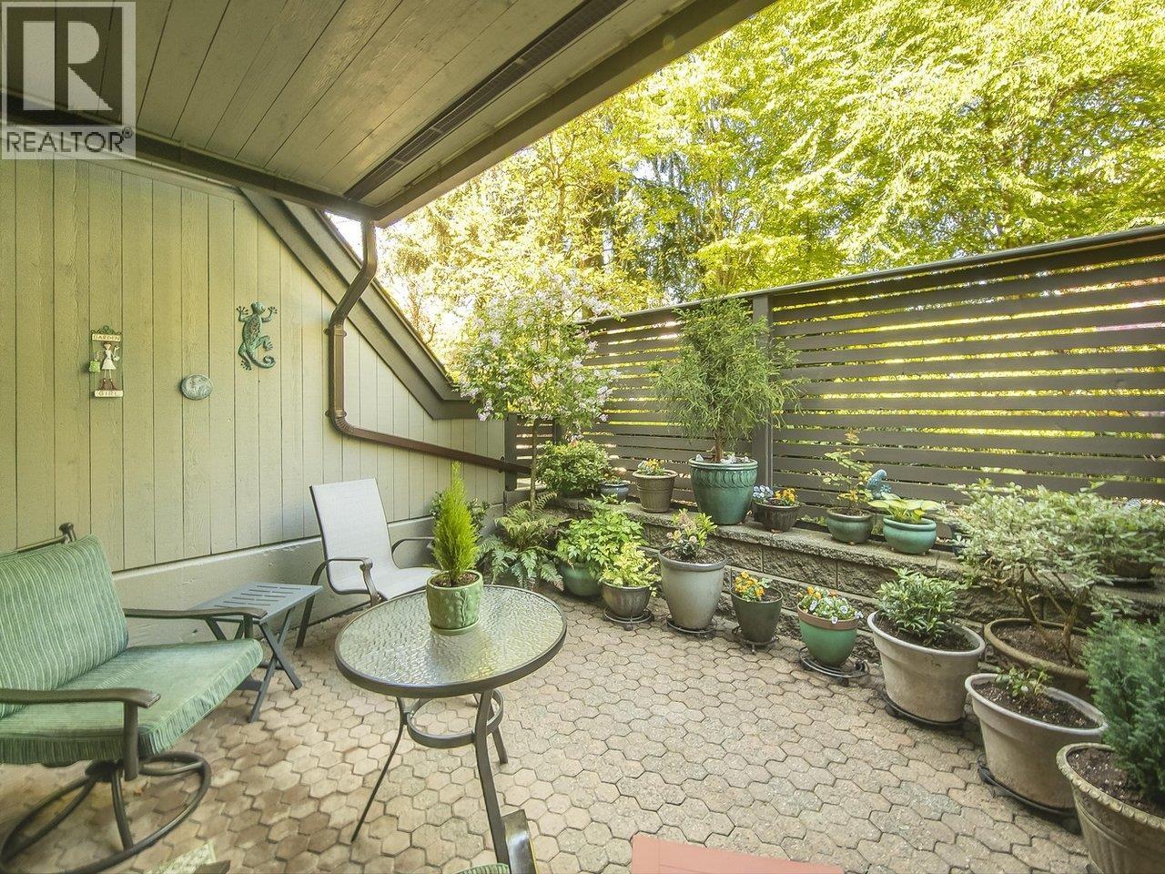 3184 Mountain Highway, North Vancouver, British Columbia V7K 2H5 - Photo 2 - R3120114