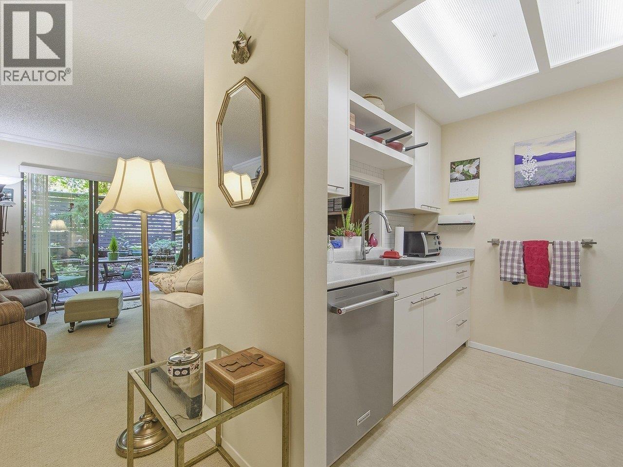 3184 Mountain Highway, North Vancouver, British Columbia V7K 2H5 - Photo 6 - R3120114