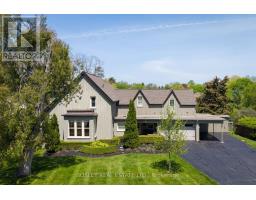 42 ROYAL ROAD, Aurora, Ontario