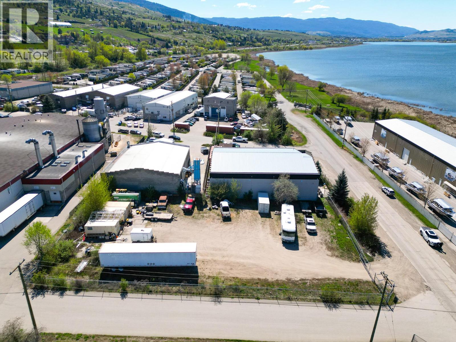 8141 Highland Road, Vernon, British Columbia V1B 3W6 - Photo 8 - 10386036