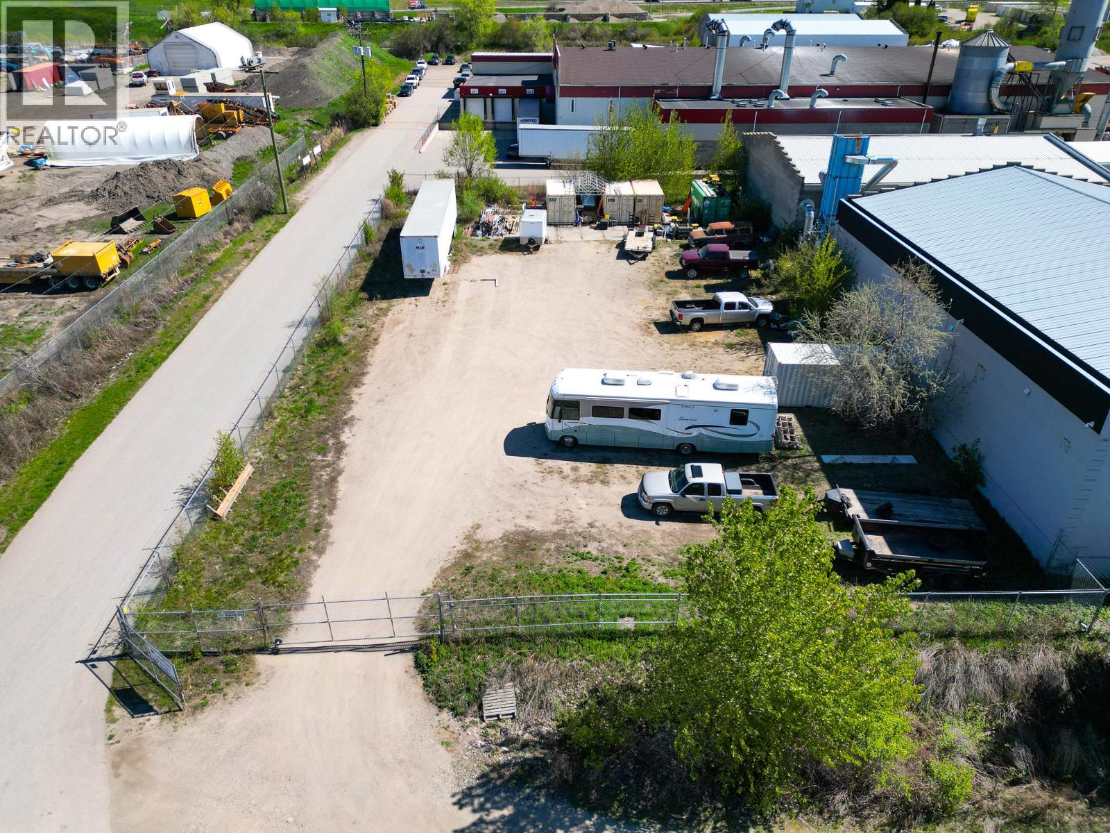8141 Highland Road, Vernon, British Columbia V1B 3W6 - Photo 3 - 10386036