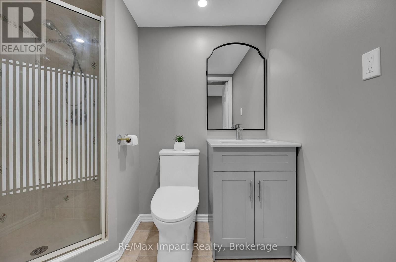 1872 Woodgate Court, Oshawa, Ontario  L1G 7Z2 - Photo 30 - E13154008