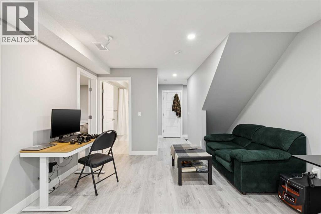 313 Marina Key, Chestermere, Alberta  T1X 1Y6 - Photo 36 - A2312950