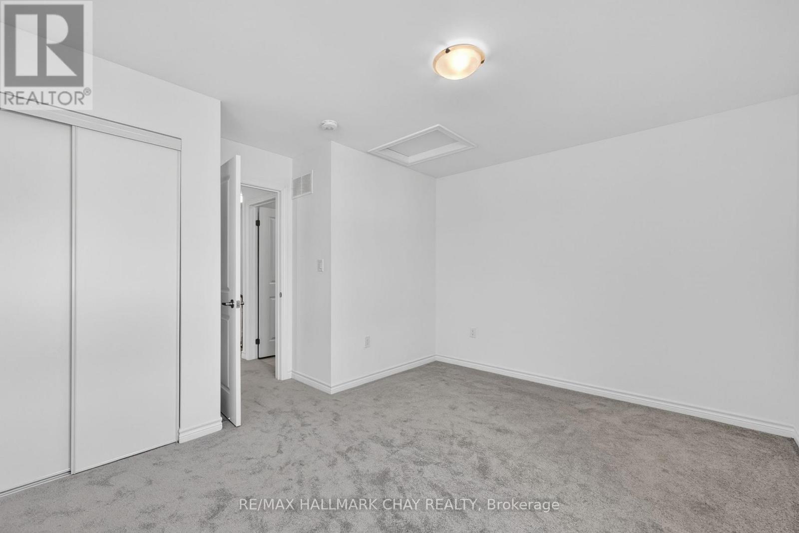 21 Pumpkin Corner Crescent, Barrie, Ontario  L9J 0T5 - Photo 12 - S13155980