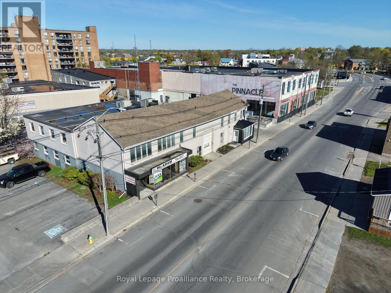 B - 354 Pinnacle Street, Belleville, Ontario  K8N 3B4 - Photo 1 - X12996948