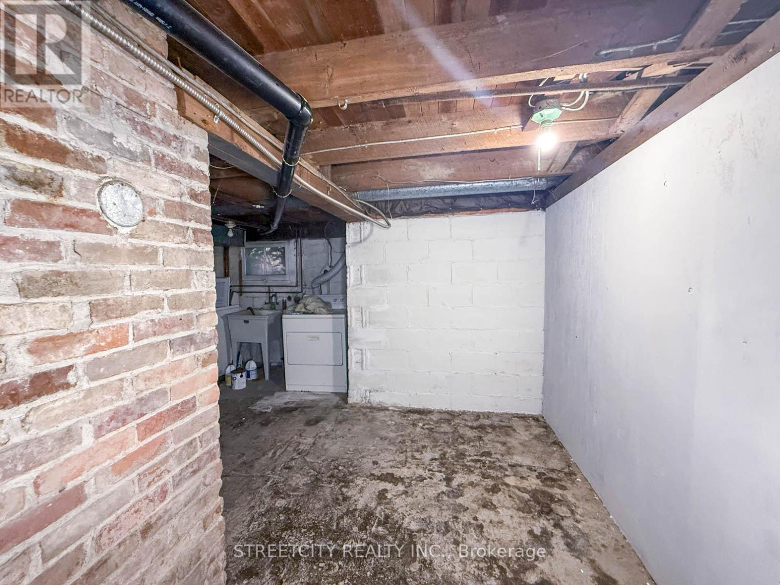 305 St Clair Street, Chatham-Kent, Ontario  N7L 7R1 - Photo 14 - X13147050