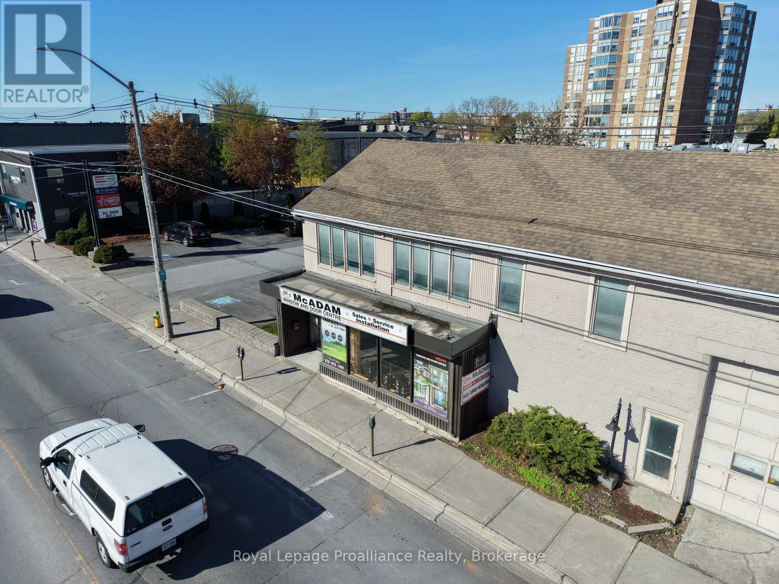 360 Pinnacle Street, Belleville, Ontario  K8N 3B4 - Photo 2 - X12239924
