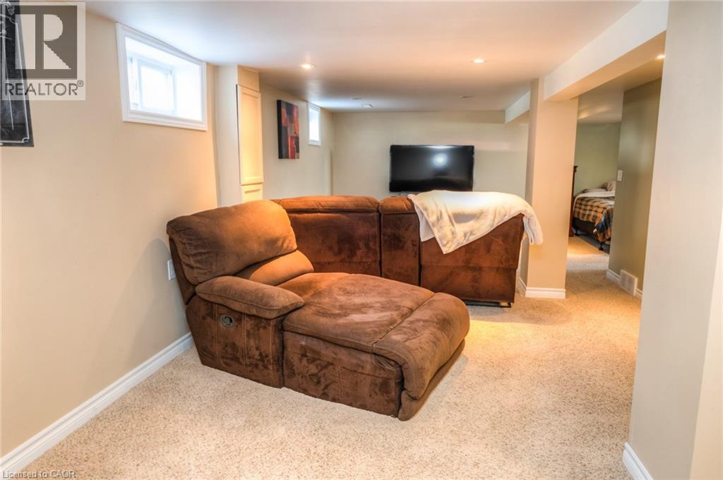 46 2 Avenue, Kitchener, Ontario  N2C 1N5 - Photo 24 - 40832264
