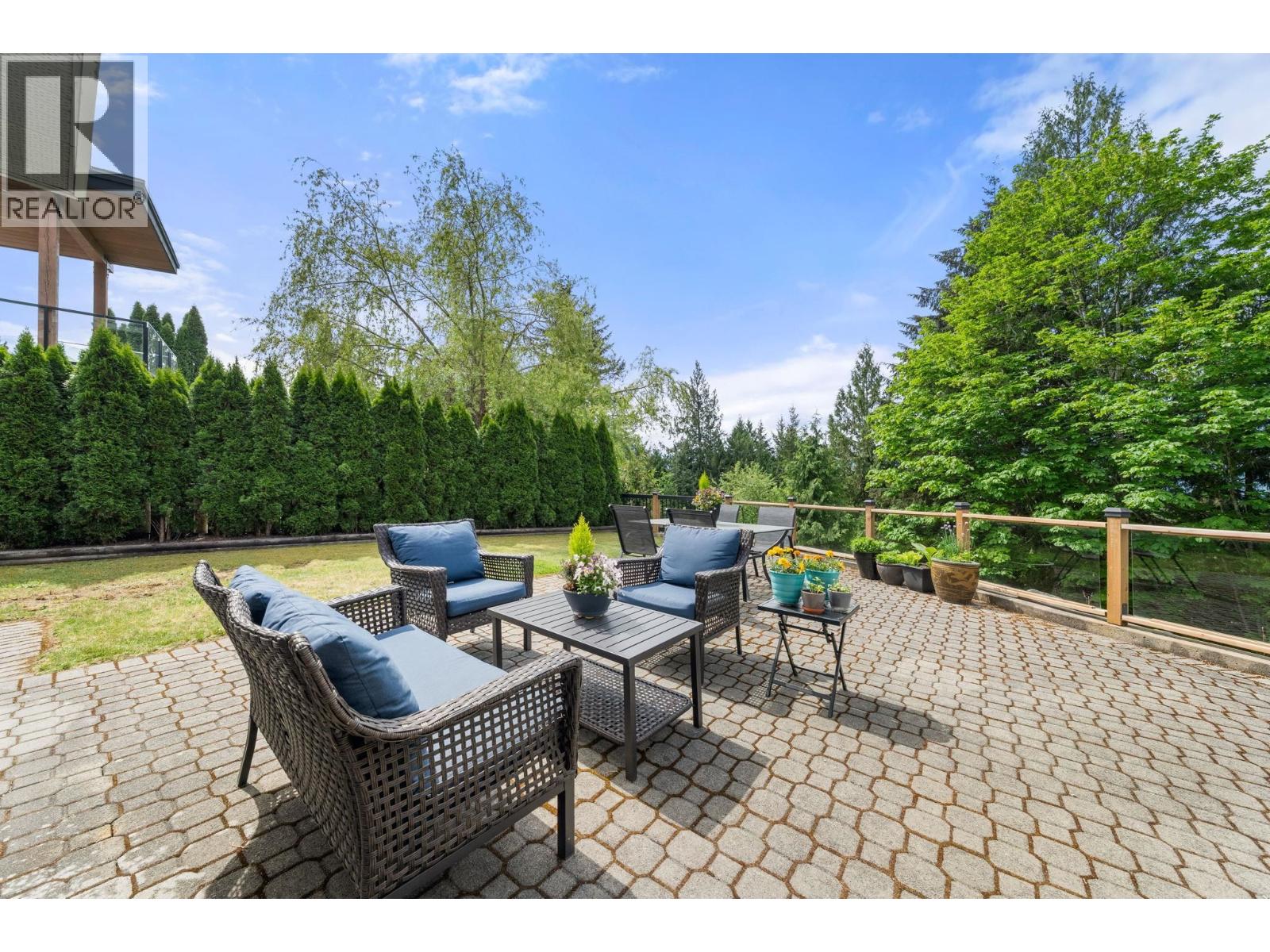1070 Glacier View Drive, Squamish, British Columbia  V0N 3G0 - Photo 3 - R3122174