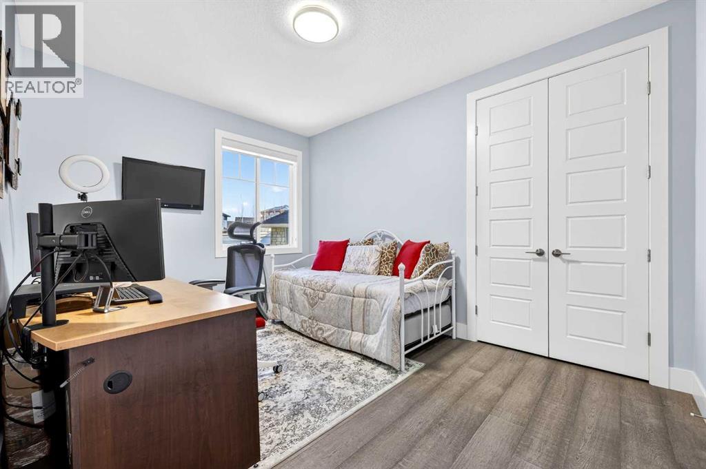 329 Kinniburgh Cove, Chestermere, Alberta  T1X 0Y7 - Photo 16 - A2309703