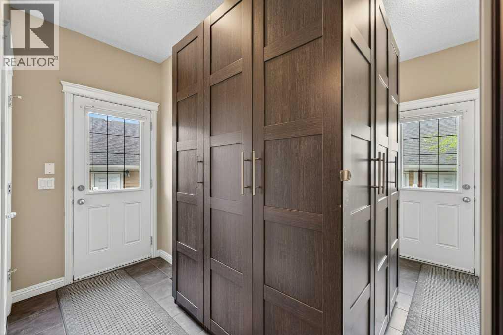 44 Mike Ralph Way SW, Calgary, Alberta  T3E 0H8 - Photo 24 - A2311472
