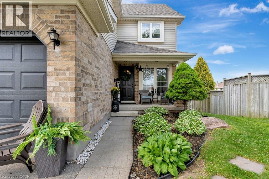 49 Small Court, Cambridge, Ontario  N1R 8M3 - Photo 2 - 40822127