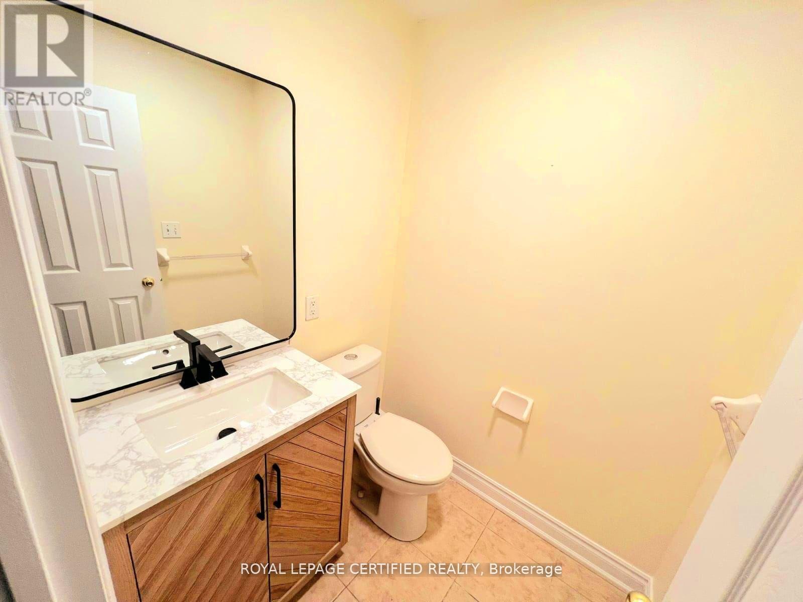 426 Orange Walk Crescent, Mississauga, Ontario  L5R 0A8 - Photo 16 - W13155862