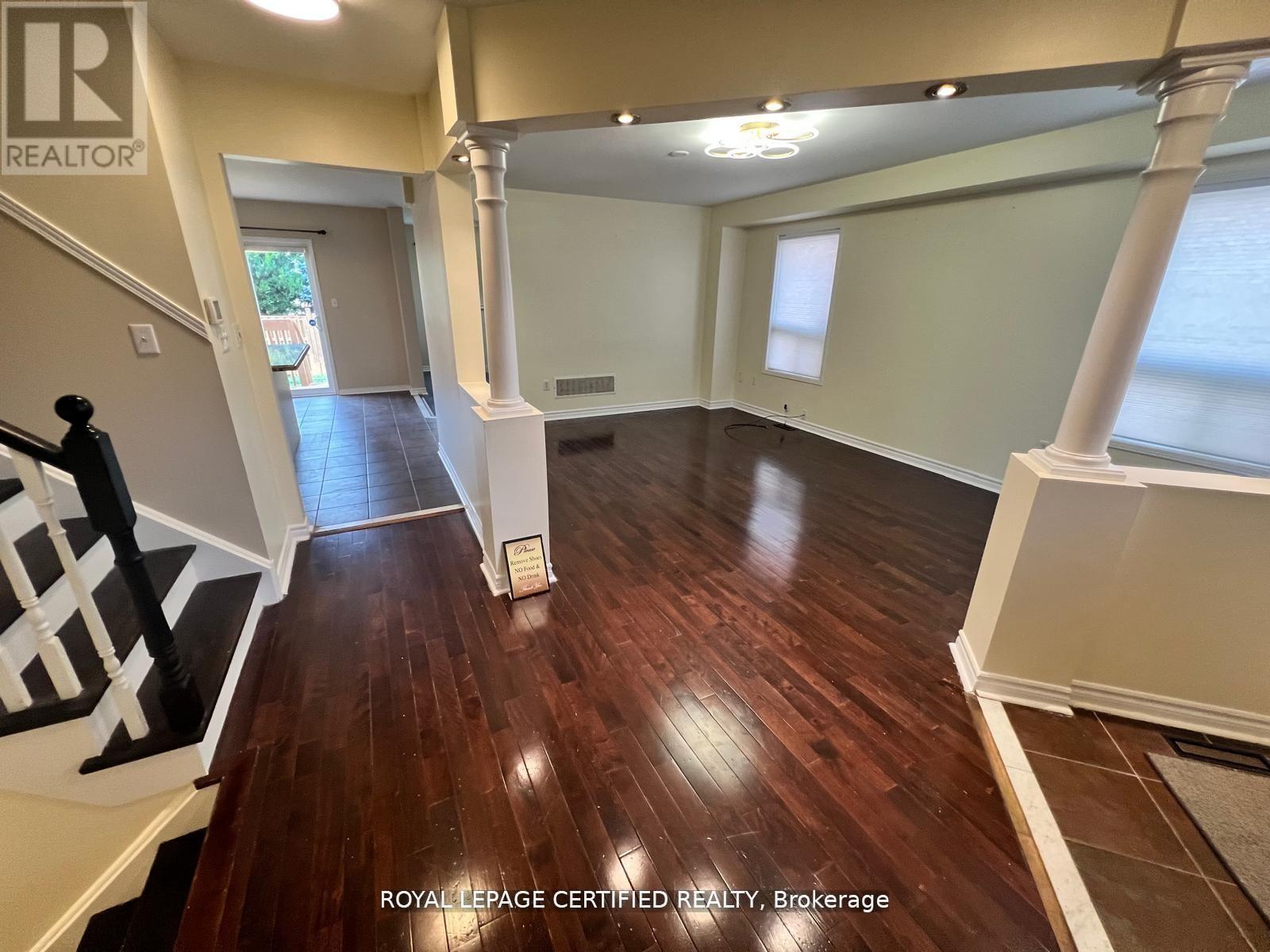426 Orange Walk Crescent, Mississauga, Ontario  L5R 0A8 - Photo 5 - W13155862