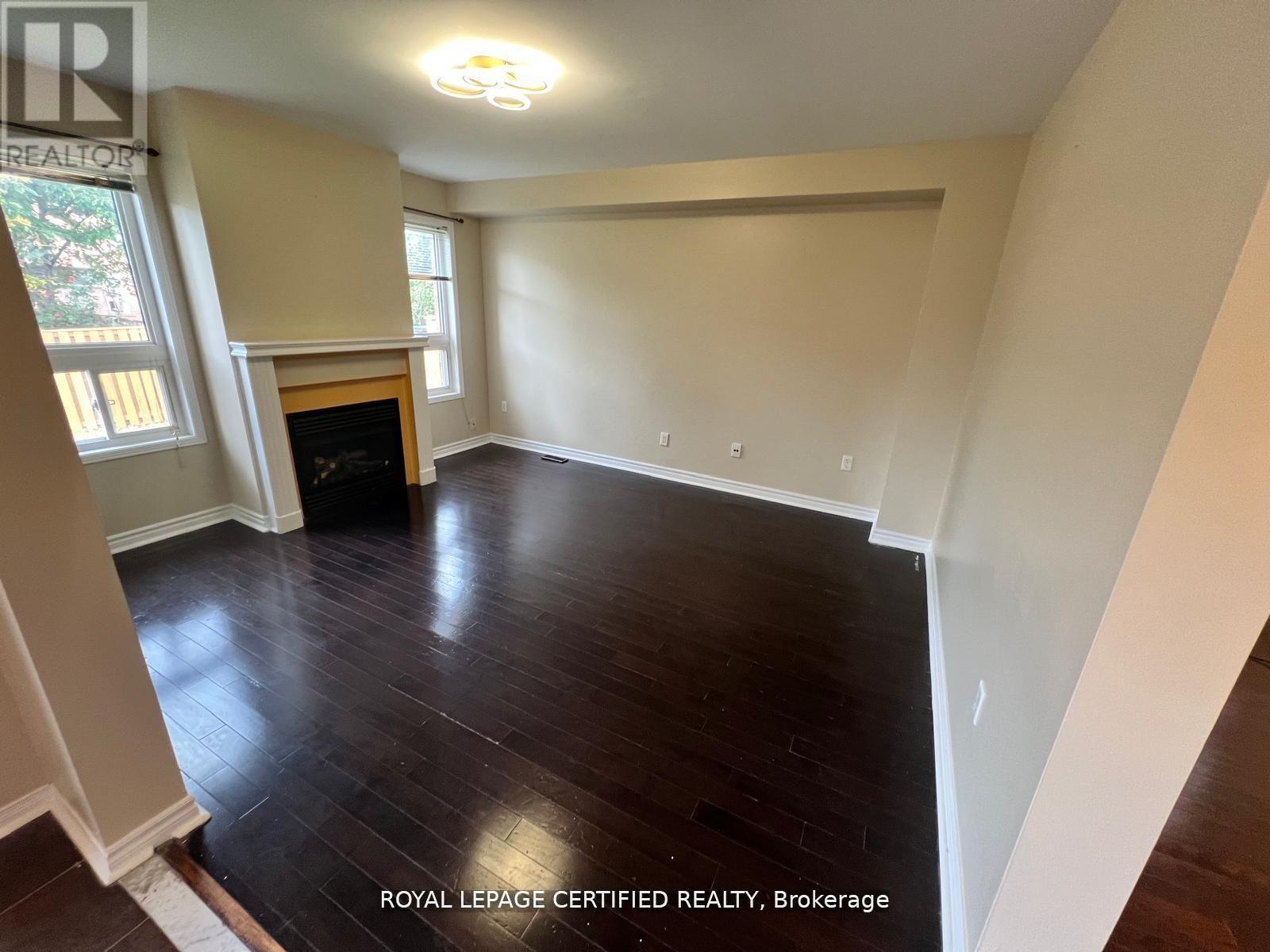 426 Orange Walk Crescent, Mississauga, Ontario  L5R 0A8 - Photo 8 - W13155862