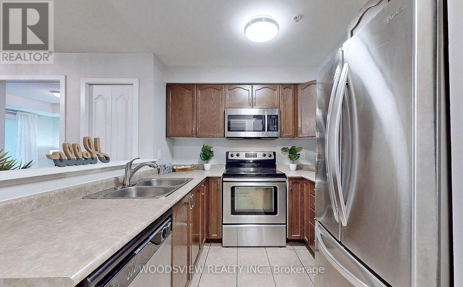 2308 - 6 Dayspring Circle, Brampton, Ontario  L6P 4A7 - Photo 3 - W13155912